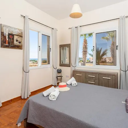 Villa Queens Paradise 1 *