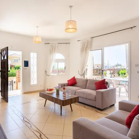 Villa Queens Paradise 1 Peyia