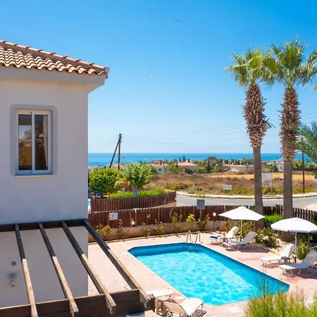 Queens Paradise 1 * Peyia