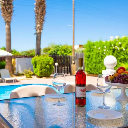 Villa Queens Paradise 1