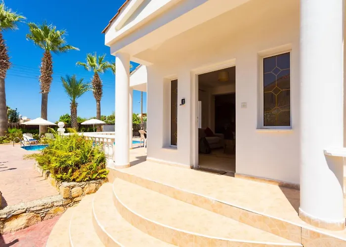 Queens Paradise 1 Villa *