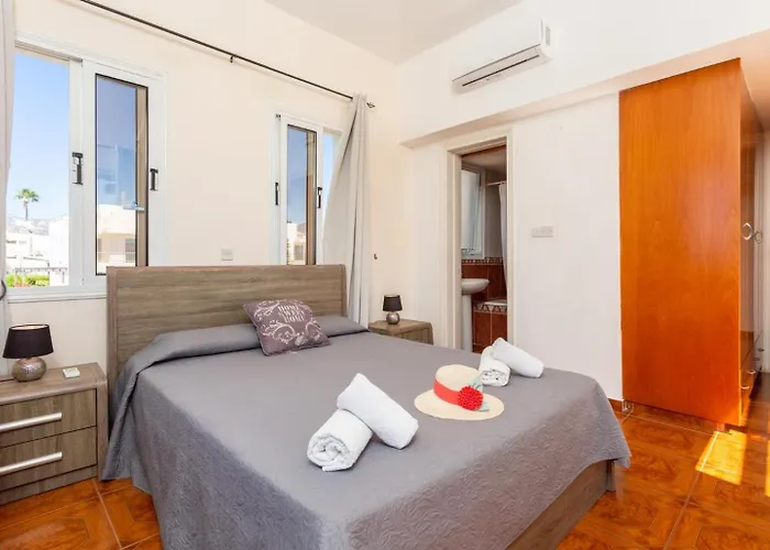 Vila Queens Paradise 1 *