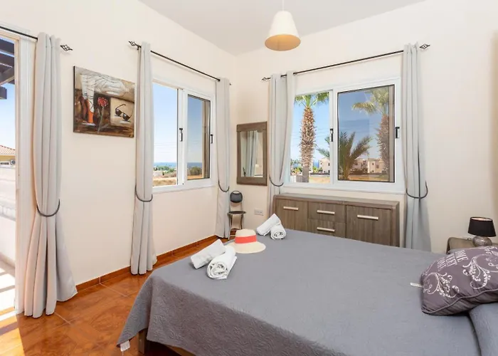 Vila Queens Paradise 1 *