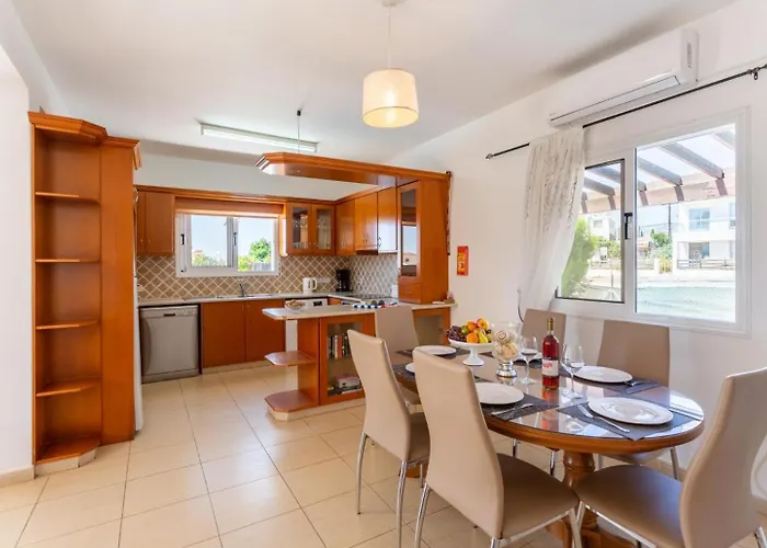 Queens Paradise 1 Vila *